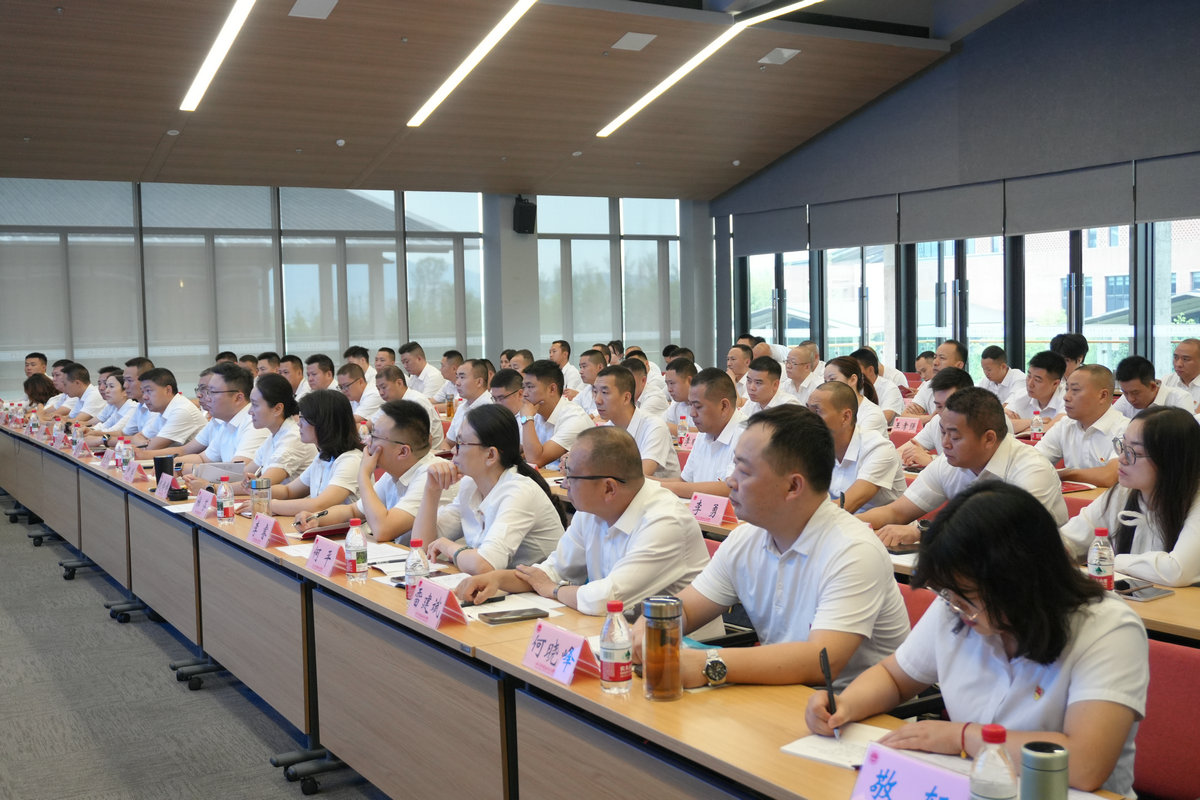 ���۲���ɫ ���鲻��־