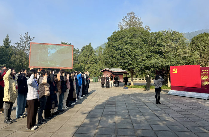 �Ĵ�ʡ���ʿ�����鿪����2025�굳��ɲ����Խ�����ѵ��ѧԺ����